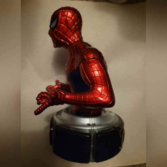 Spiderman battery operated night light.... battery's not included - Picture 5 of 11